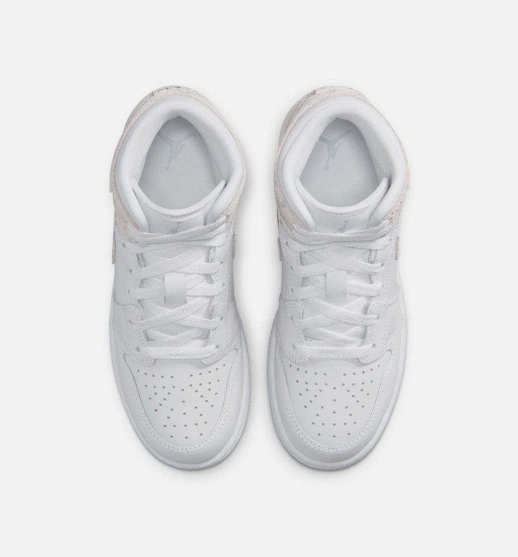 Air Jordan 1 Mid SE Grade School 生活方式鞋 - White/Field Silver