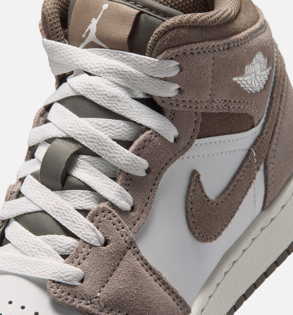 Air Jordan 1 Mid Grade School 生活方式鞋 - Enigma Stone/Olive Grey/Summit White