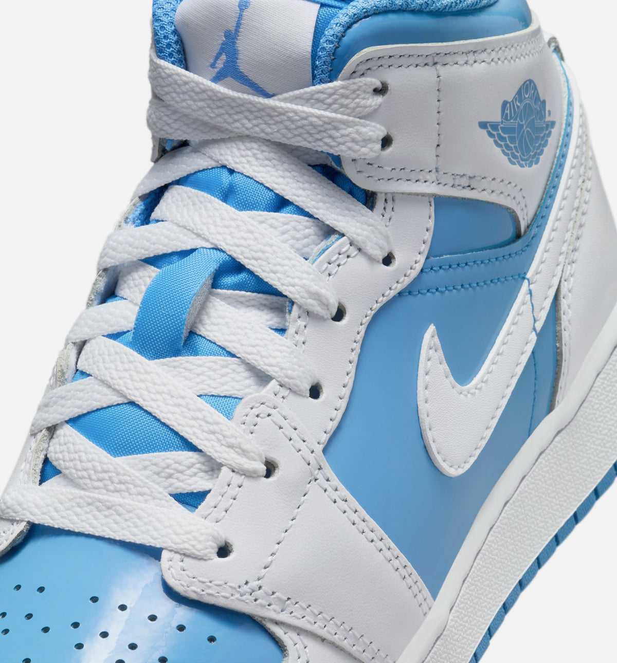 Air Jordan 1 Mid Legend Blue Grade School 生活方式鞋 - White/Legend Blue