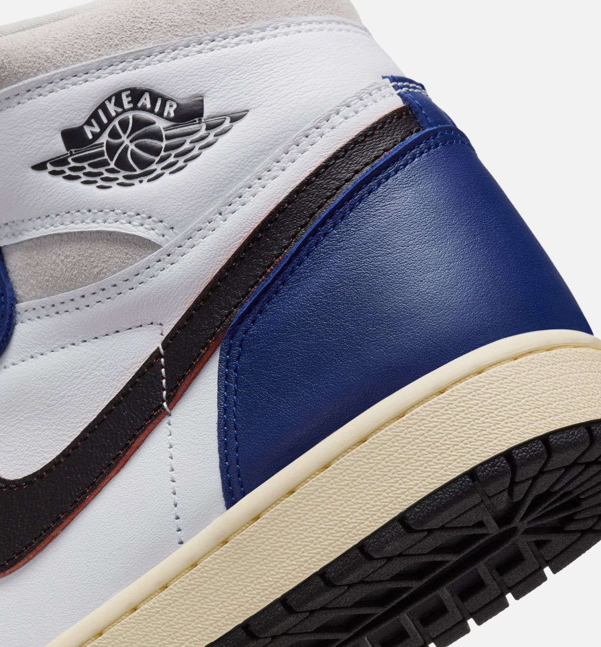 Air Jordan 1 Retro High OG Rare Air Deep Royal Blue 男款生活方式鞋 - White/Black/Deep Royal Blue
