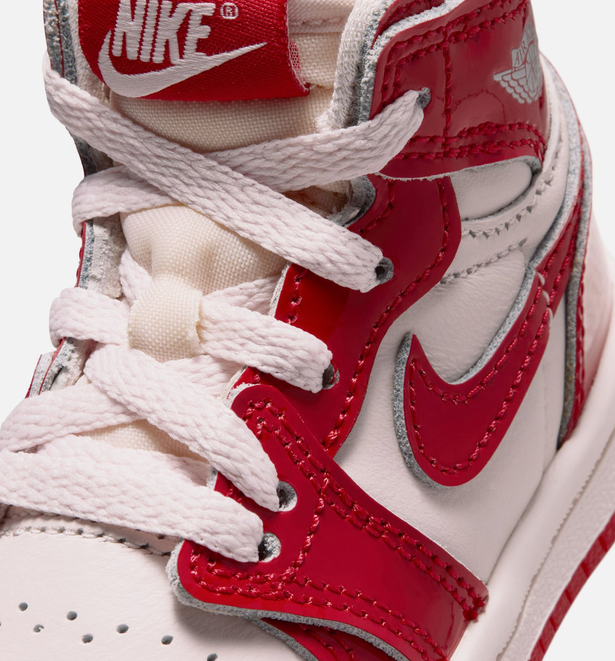 Air Jordan 1 Retro High OG Nails And Grails 婴幼尺码生活方式鞋 - University Red/Metallic Silver
