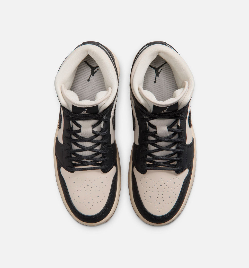 Air Jordan 1 Mid SE 女款生活方式鞋 - Off-Noir/Chalk/Pearl White