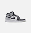 Air Jordan 1 Mid Grade School 生活方式鞋 - White/Light Smoke Grey/Black