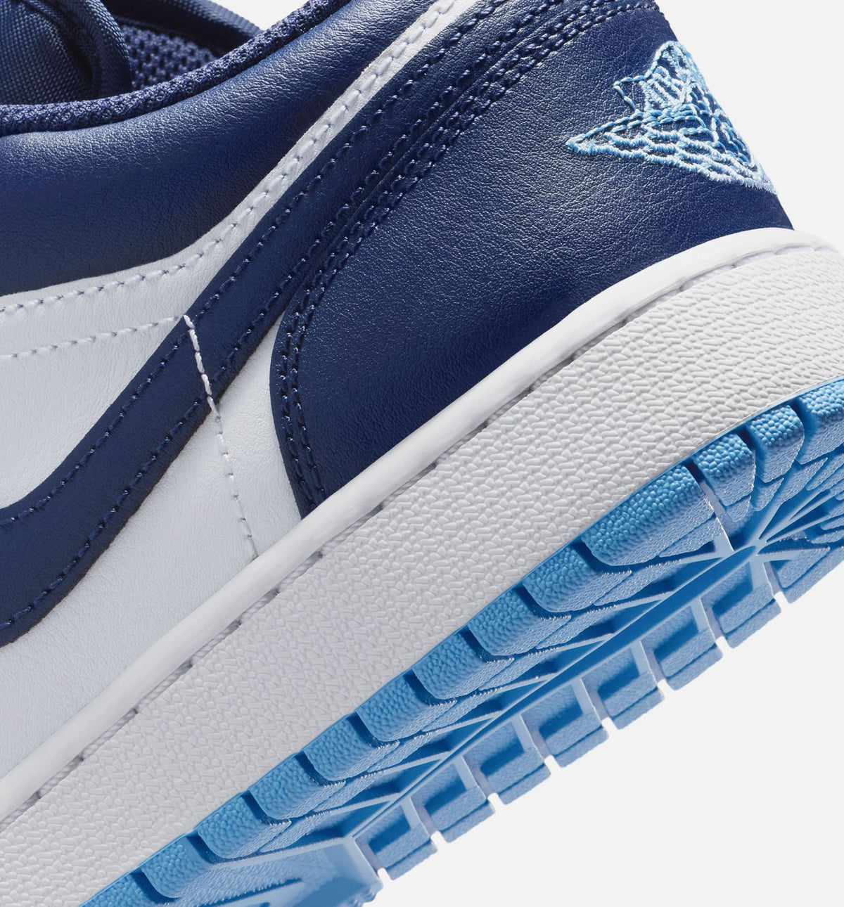 Air Jordan 1 Low Grade School Lifestyle Shoe - Midnight NavyUniversity BlueWhite