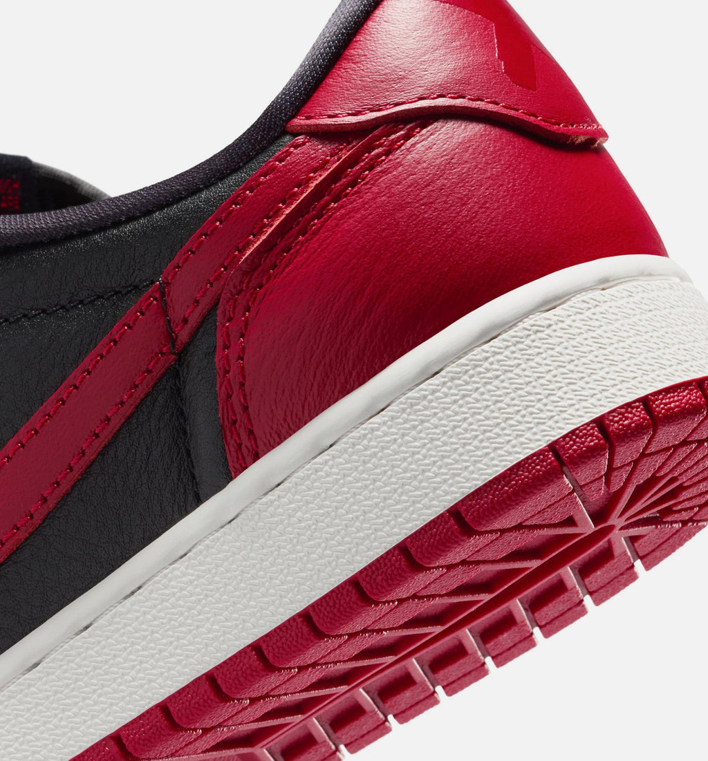 Air Jordan 1 Retro Low OG Banned Grade School 生活方式鞋 - Black/Varsity Red/Summit White
