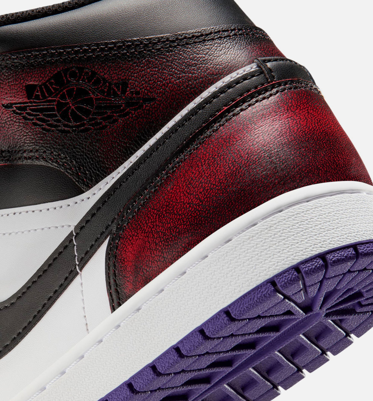 Air Jordan 1 Mid SE 男款生活方式鞋 - True Red/White/Court Purple/Black