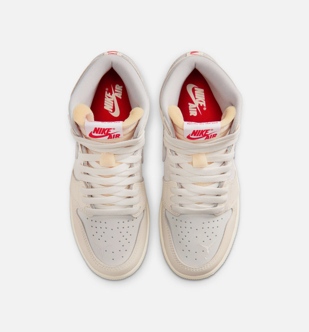 Air Jordan 1 Retro High OG Sail Grade School 生活方式鞋 - Sail/University Red/Pale Ivory/Coconut Milk