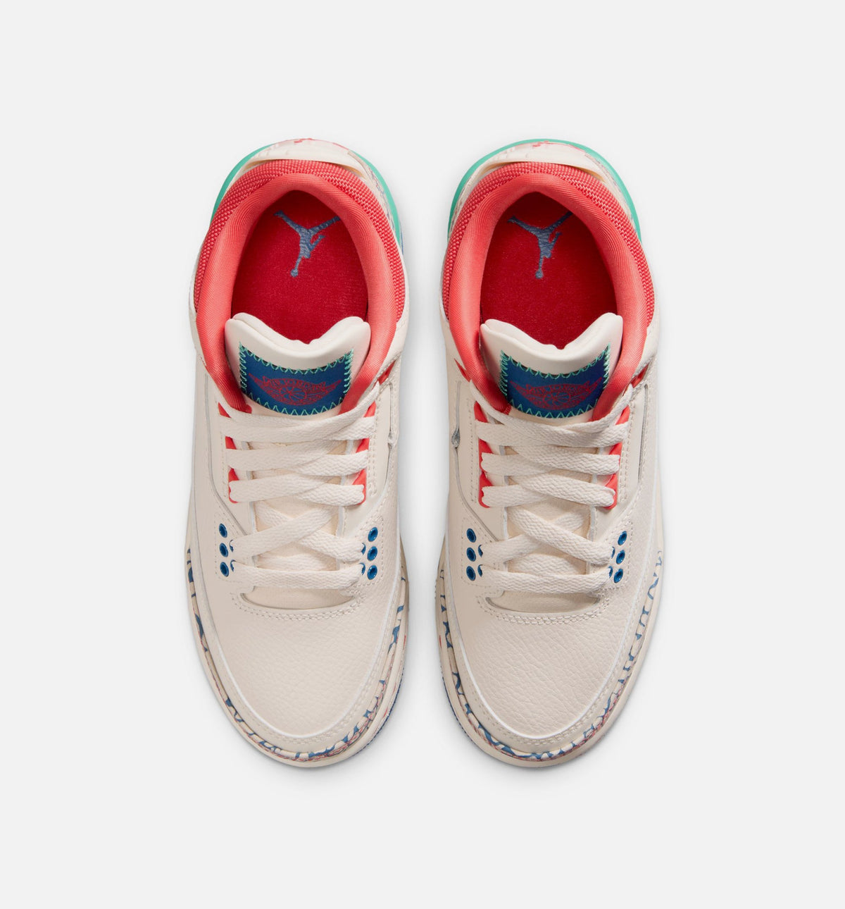 Air Jordan 3 Retro Play Your Way Grade School 生活方式鞋 - Chalk/Track Red/True Blue/Kinetic Green